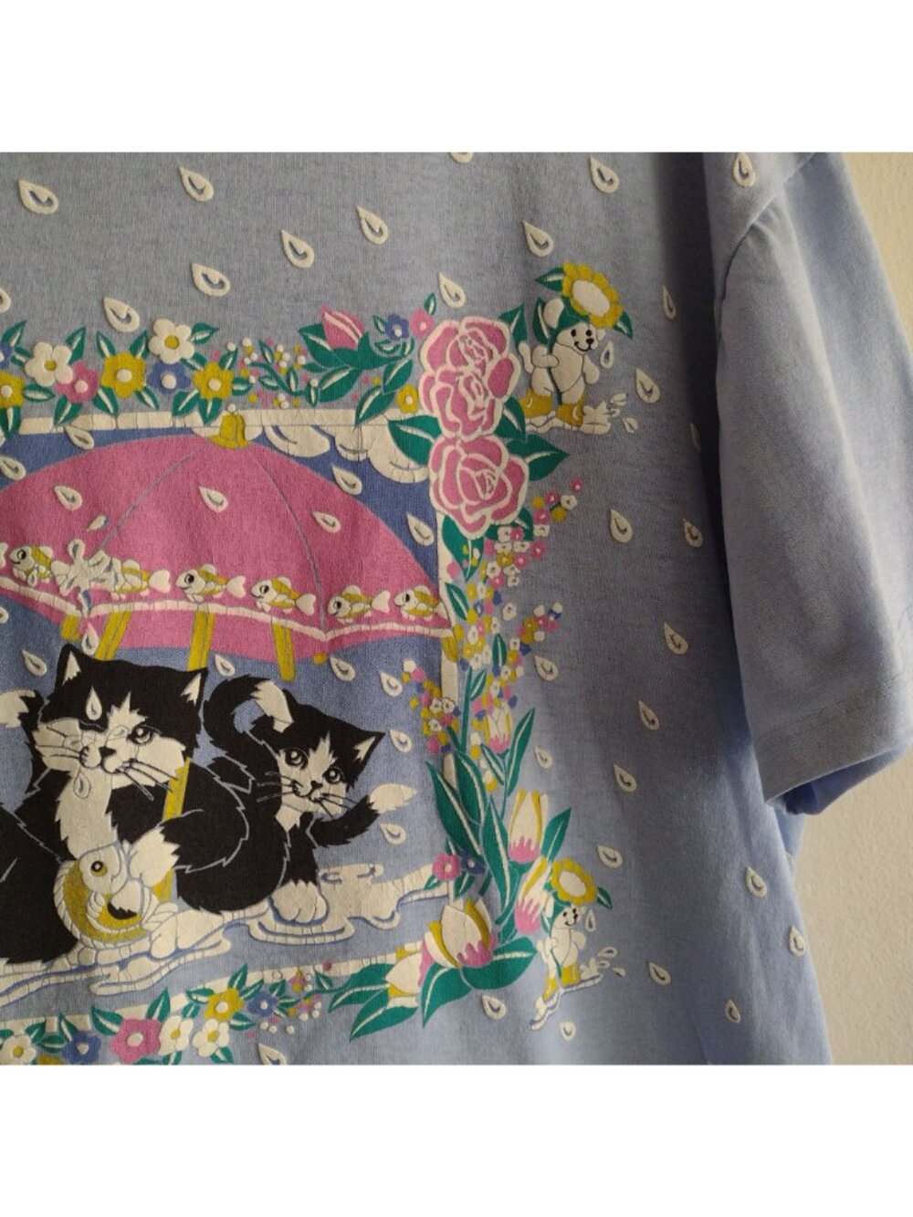 Vtg 90s Kitty Puffy Print Shirt L Blue Spring Showers Scarab Tee - Picture 6 of 8